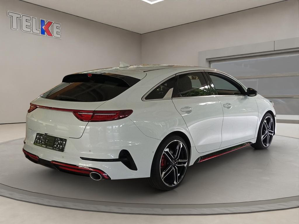 Kia ProCeed