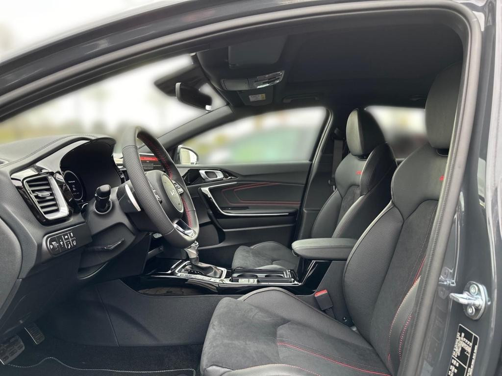 Kia ProCeed