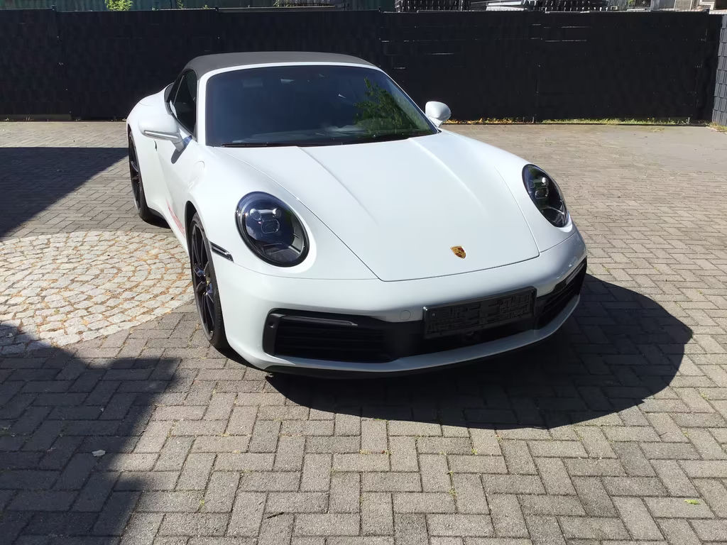 Porsche 911 992 Carrera Cabriolet