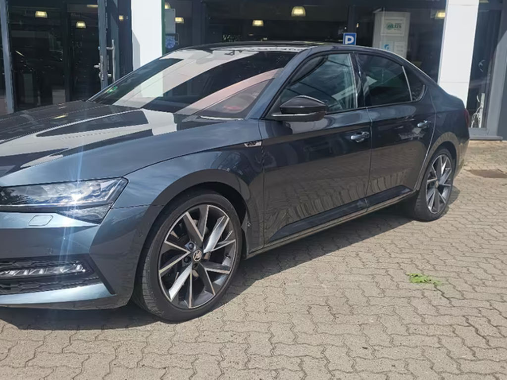 Skoda Superb 4x4 Sportline 2.0 TSI