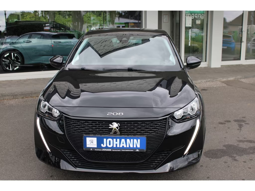 Peugeot e-208