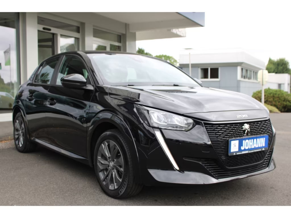 Peugeot e-208