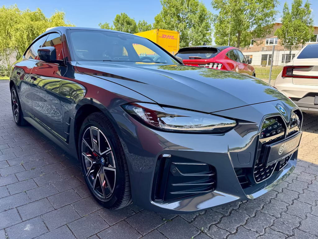 BMW i4
