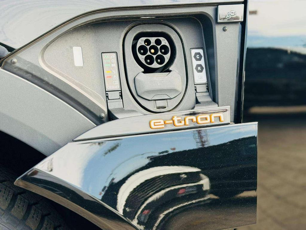 Audi e-tron