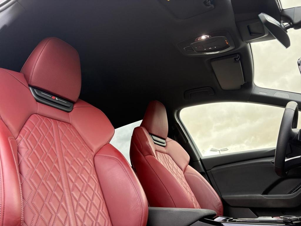 Audi SQ6 e-tron