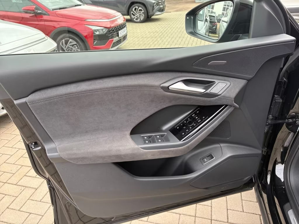 Audi SQ6 e-tron