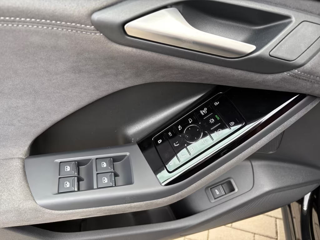Audi SQ6 e-tron