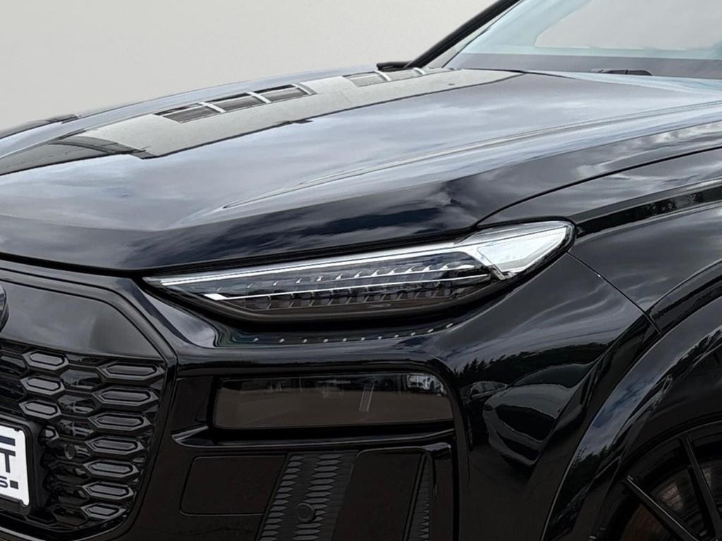 Audi SQ6 e-tron