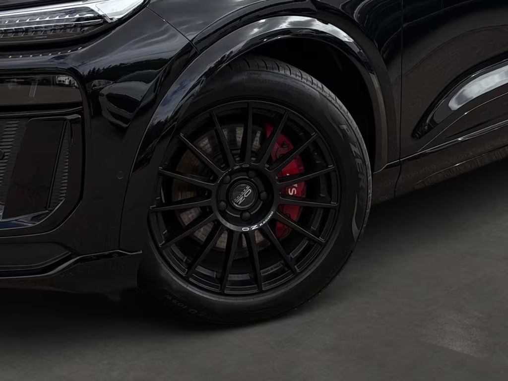 Audi SQ6 e-tron