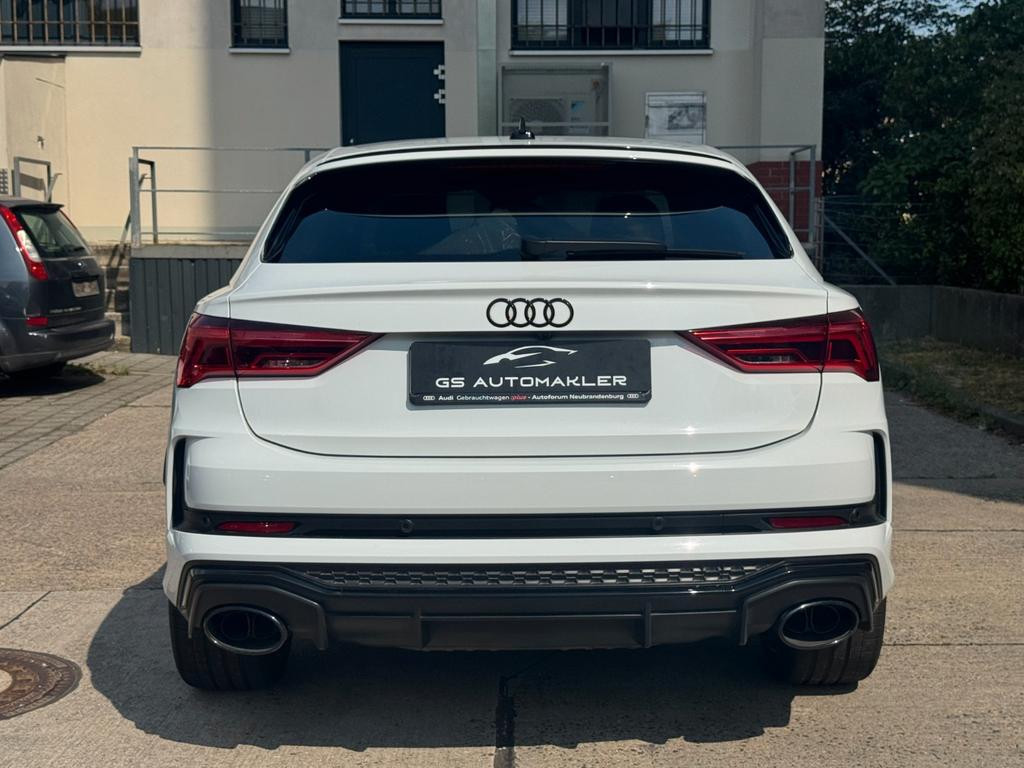 Audi RS Q3