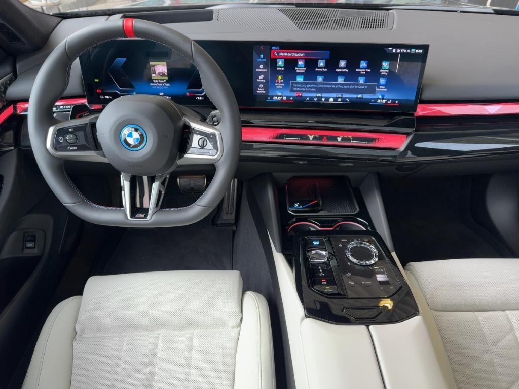 BMW i5