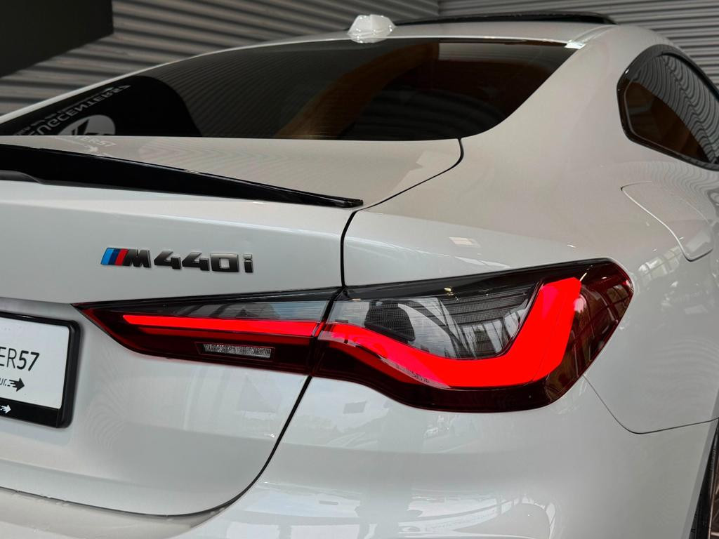 BMW M440