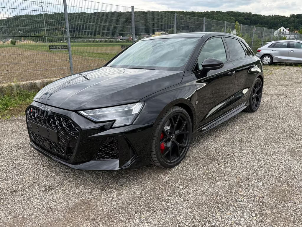 Audi RS3 Sportback Sedan