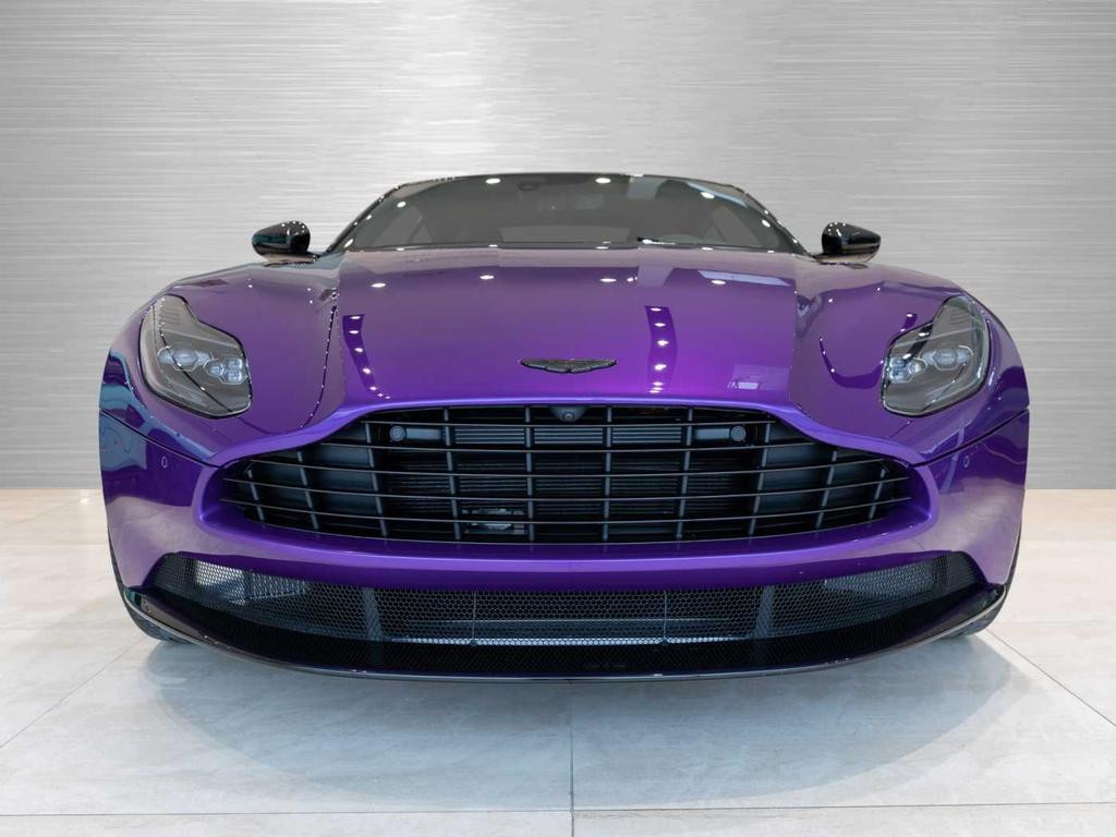 Aston Martin DB11
