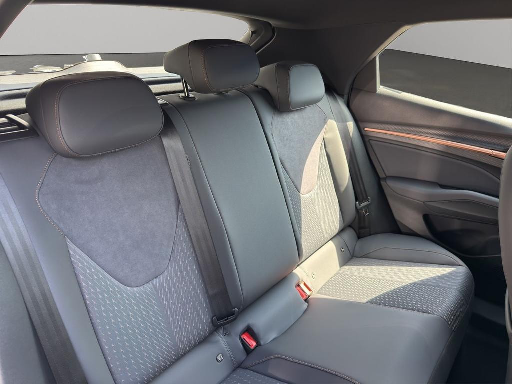 Cupra Raval