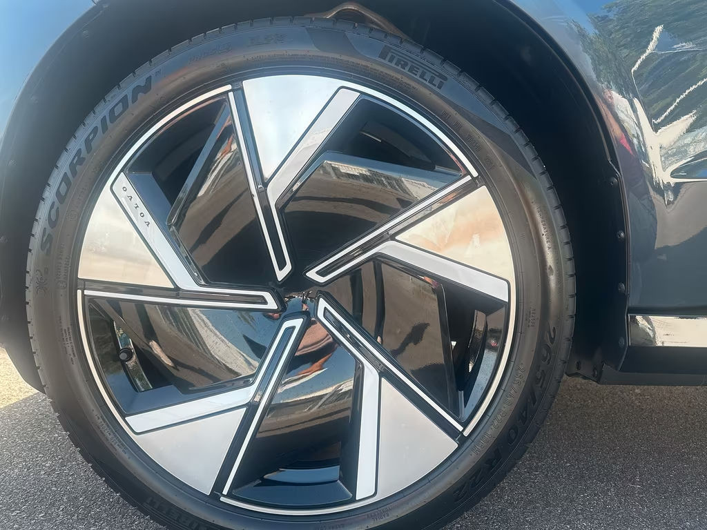 Volvo EX90
