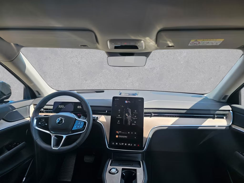 Volvo EX90