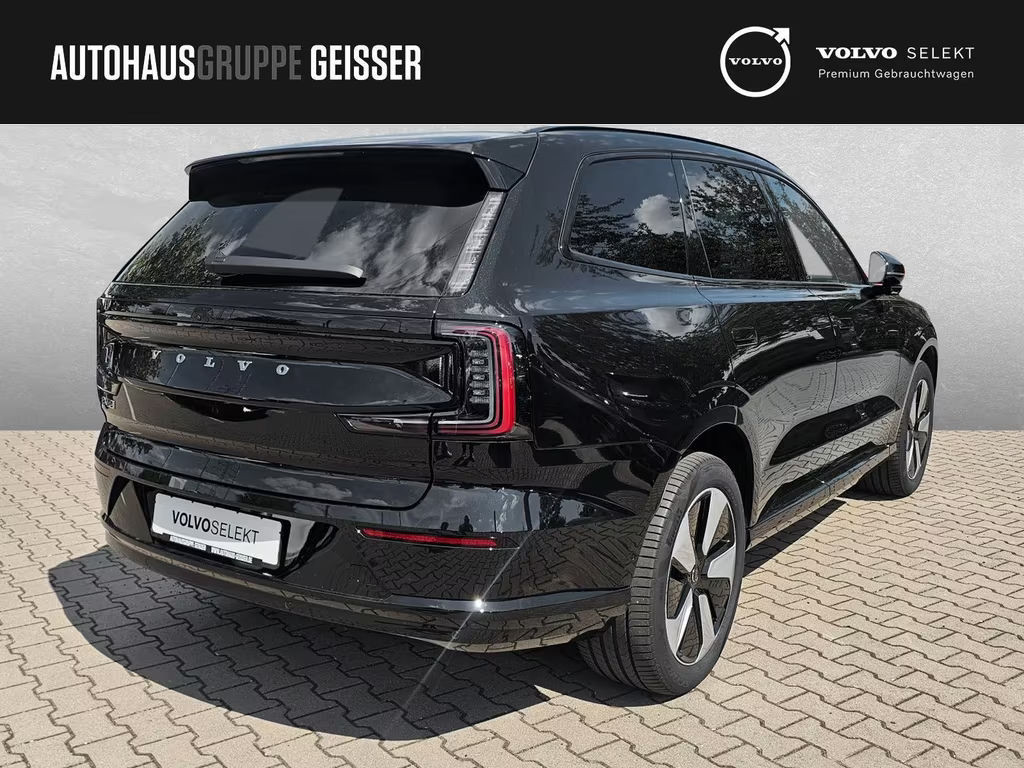 Volvo EX90