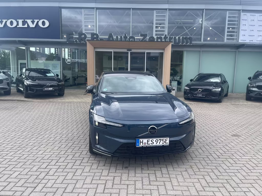 Volvo ES90
