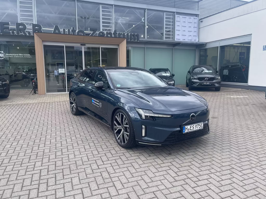 Volvo ES90