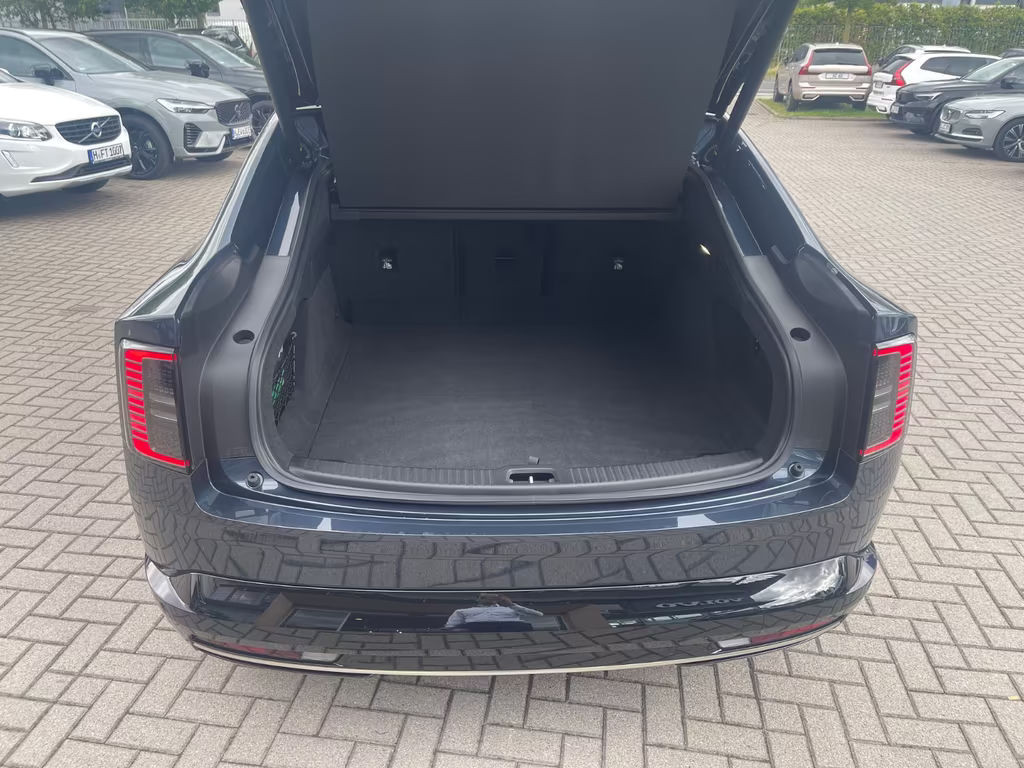 Volvo ES90
