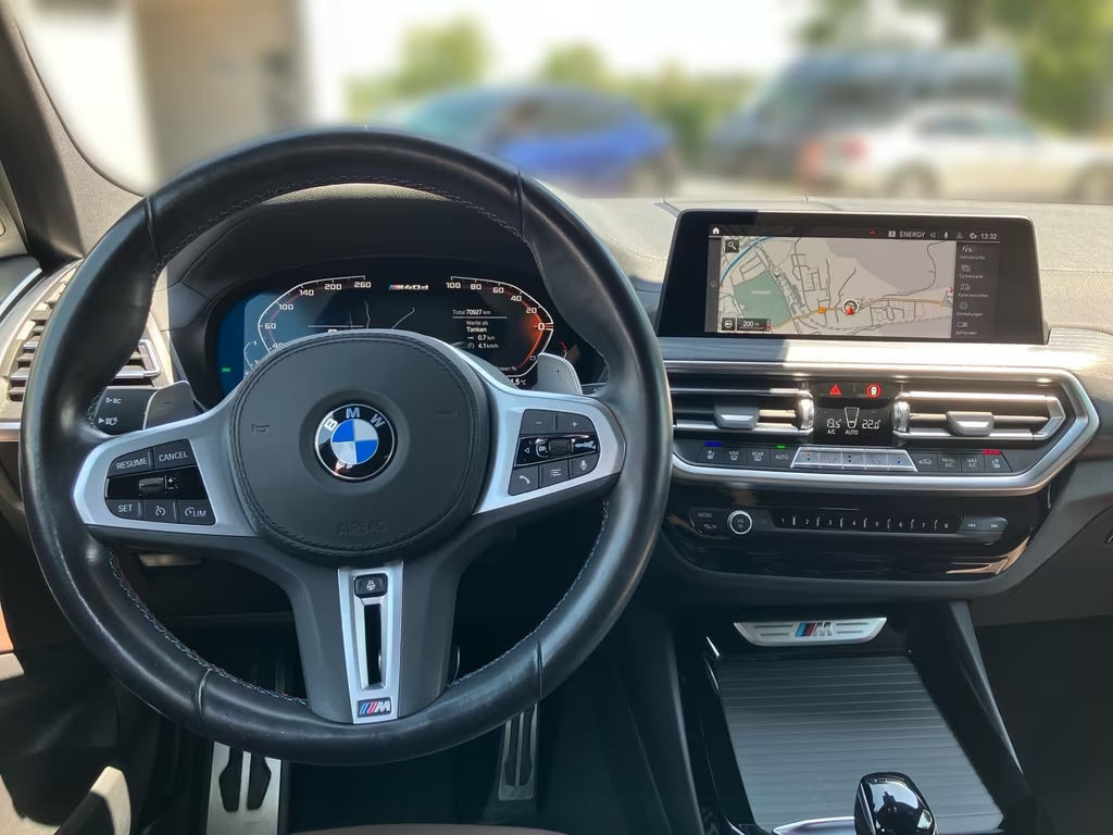 BMW X3 d HUD Pano H/K AHK WLAN Sitzbelüft.