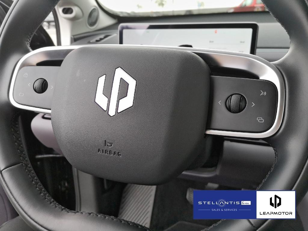 Leapmotor C10