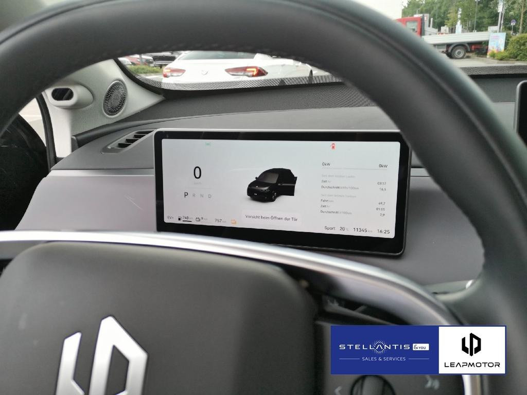 Leapmotor C10