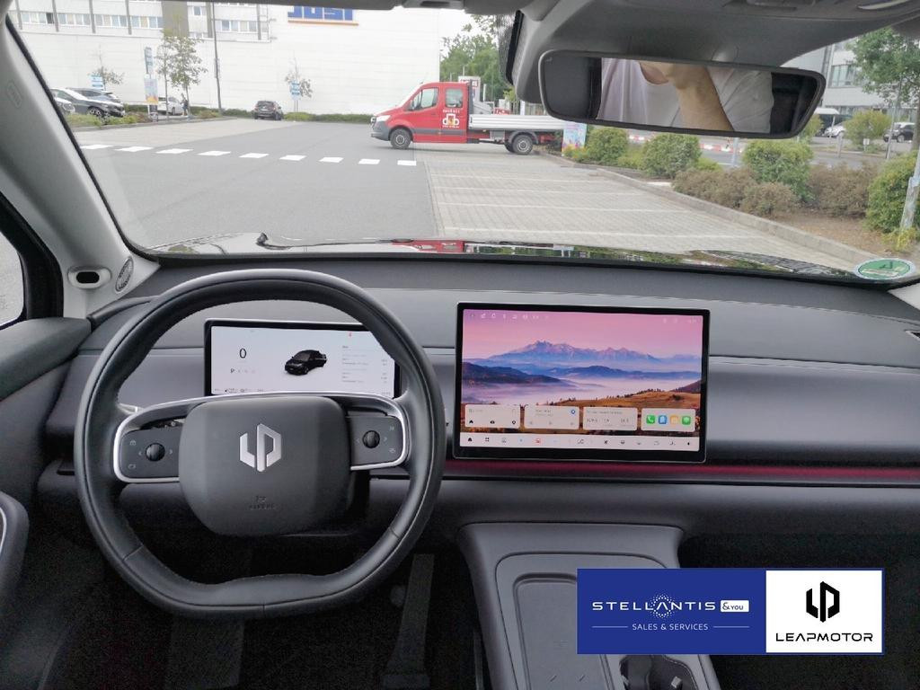 Leapmotor C10
