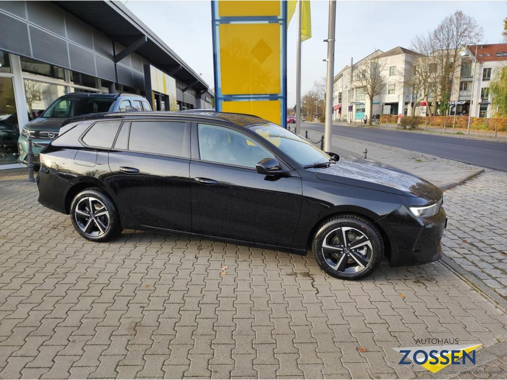 Opel Astra Sports Tourer Hybrid Edition