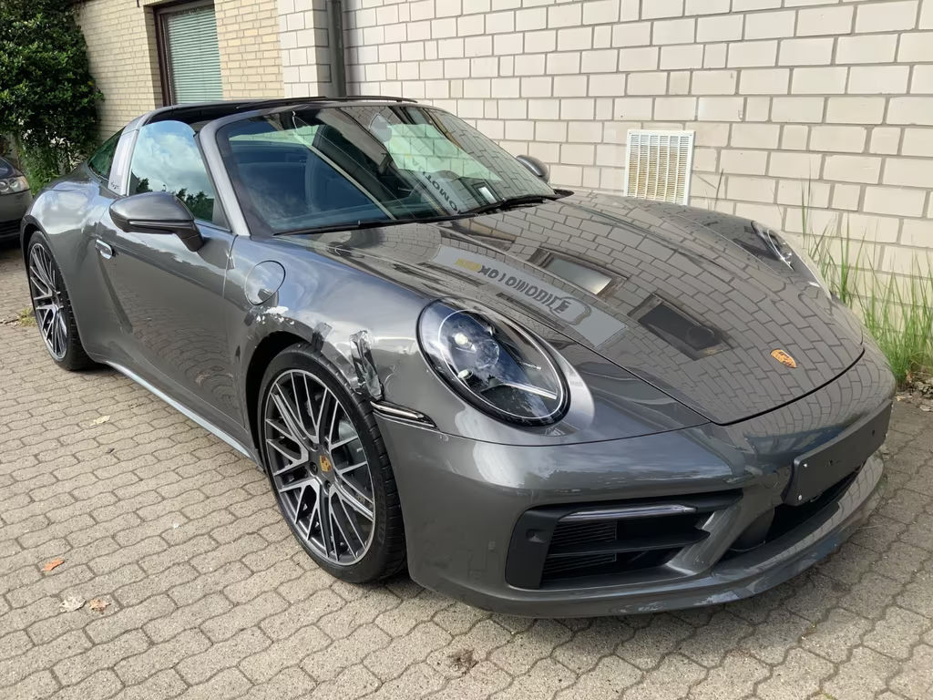 Porsche 911 4 992 Cabriolet Targa