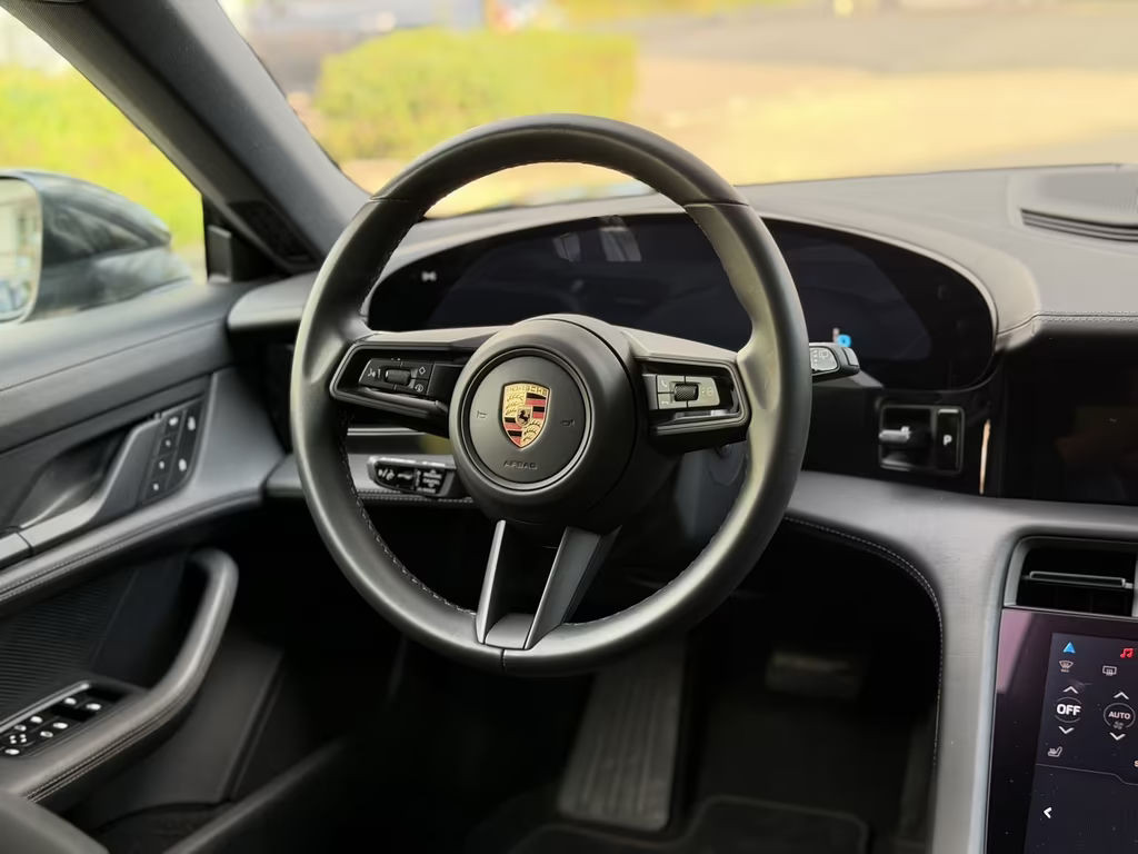 Porsche Taycan