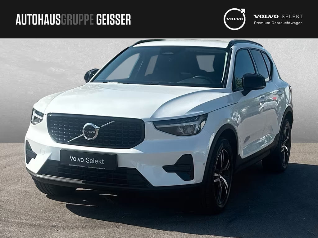 Volvo XC40 Plus Dark