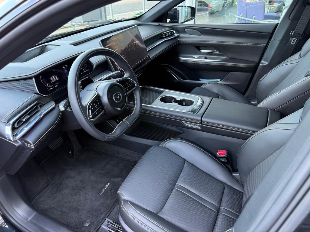 Mazda 6e