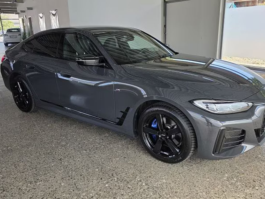 BMW i4