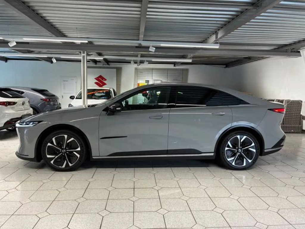 Mazda 6e