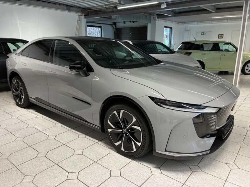 Mazda 6e