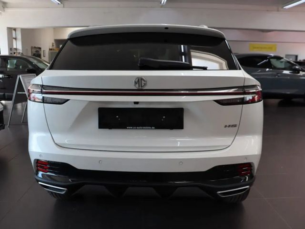 MG HS