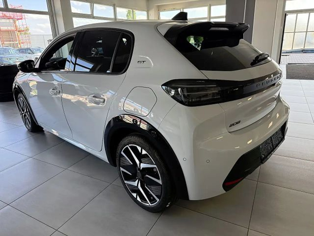 Peugeot e-208