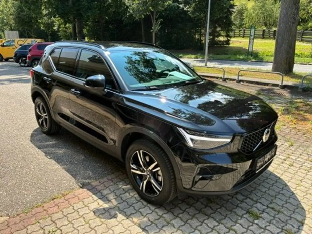 Volvo XC40 Plus Dark