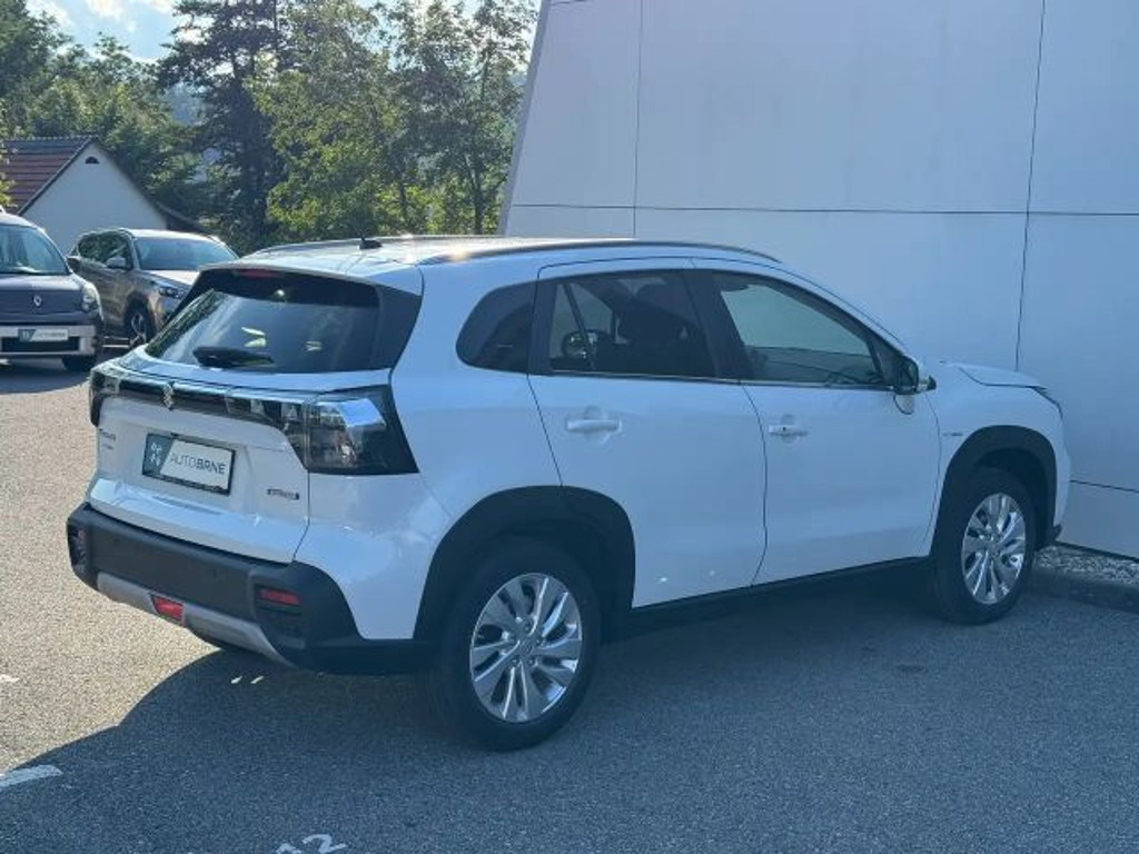 Suzuki S-Cross