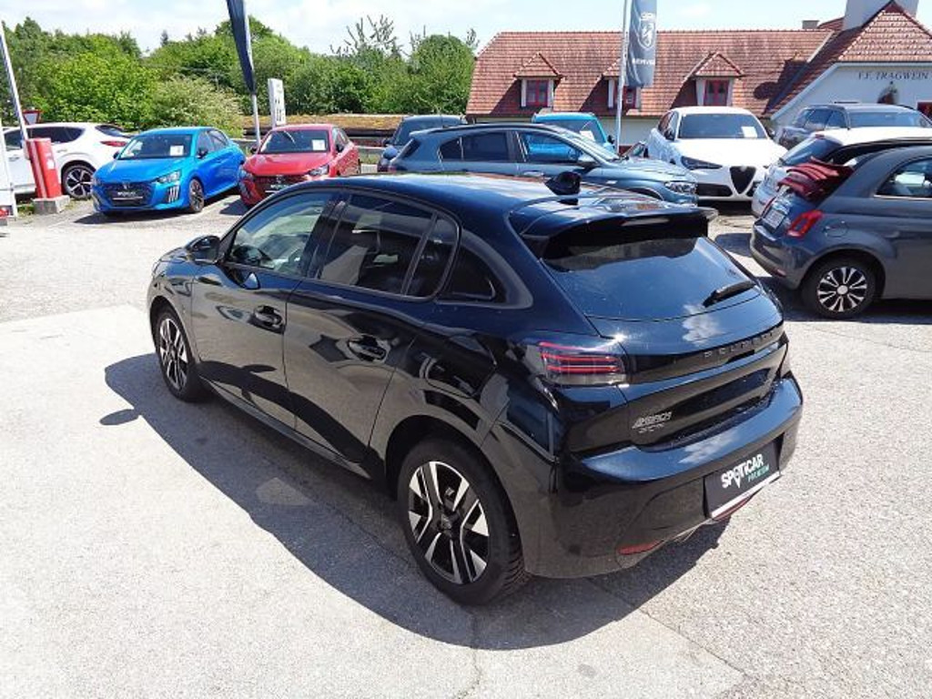 Peugeot e-208