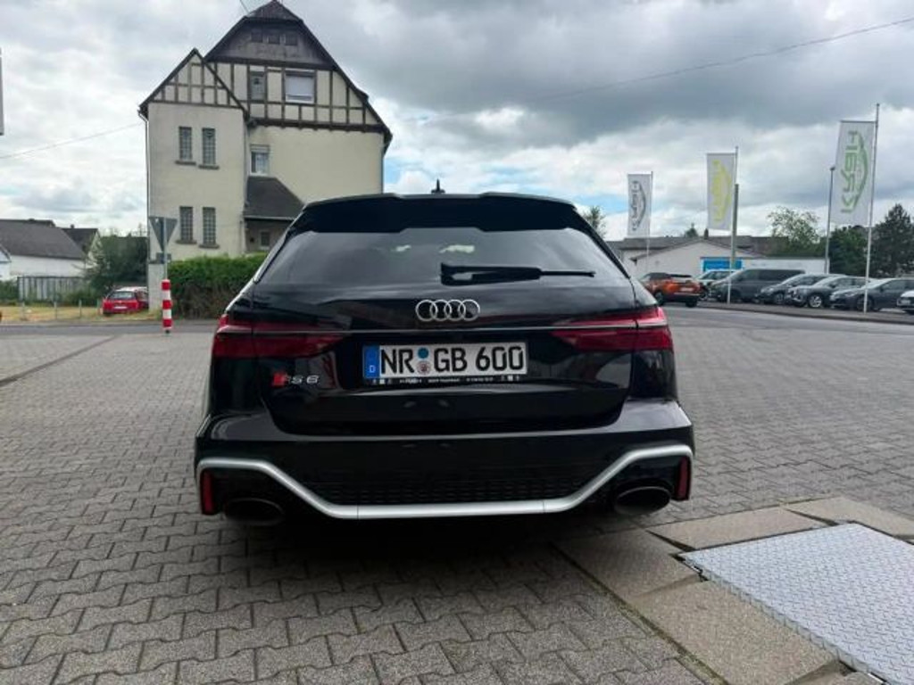 Audi RS6