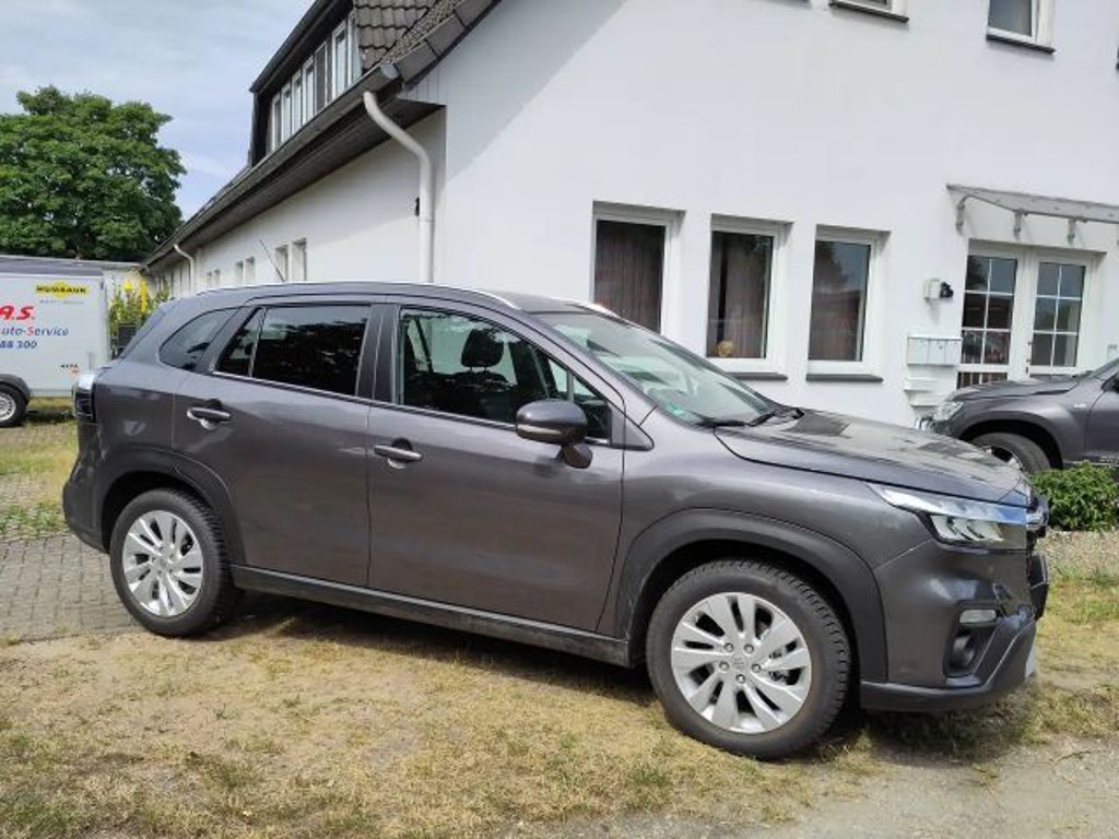 Suzuki S-Cross