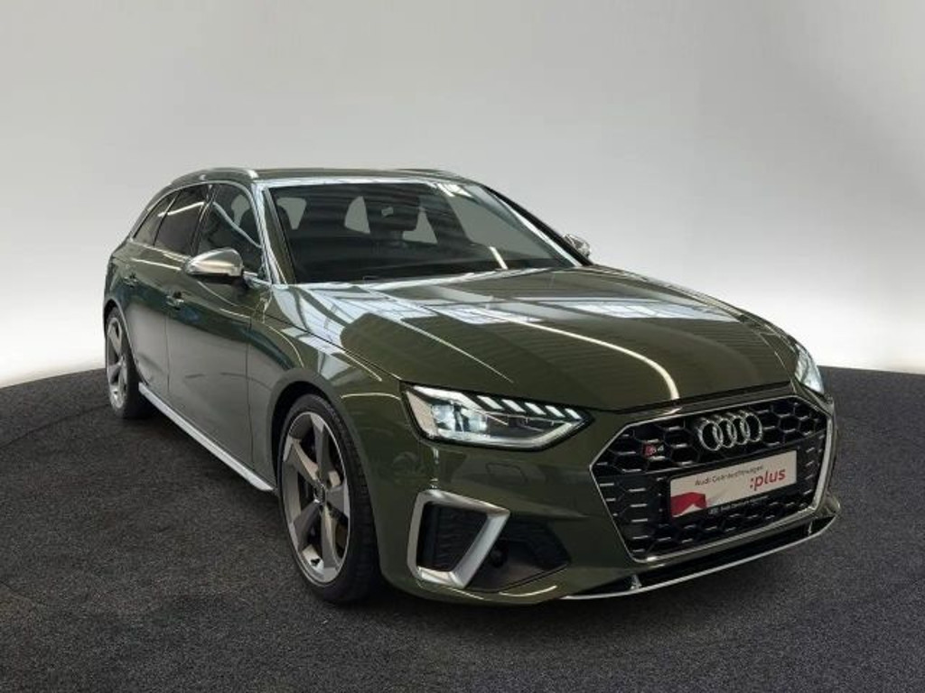 Audi S4