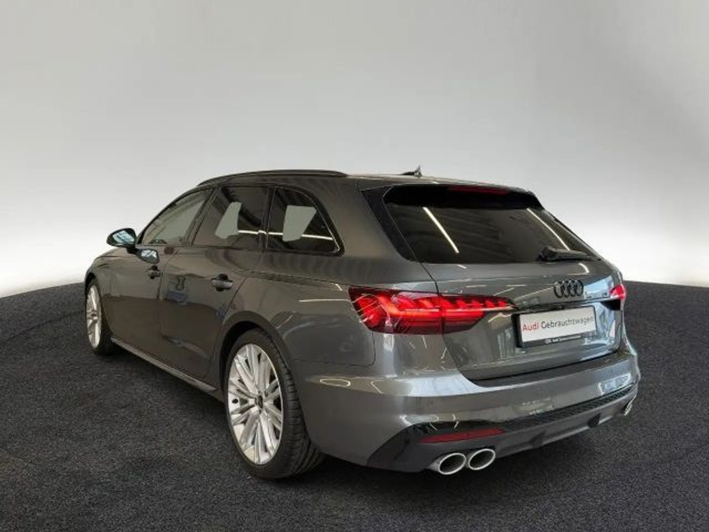 Audi S4