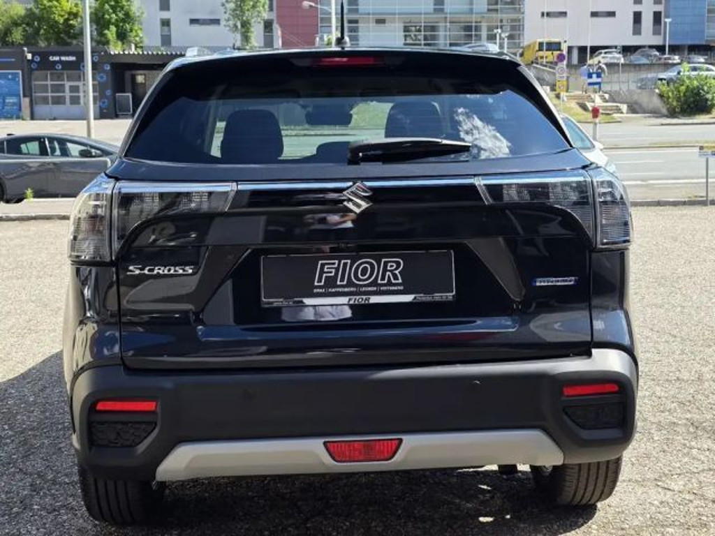 Suzuki S-Cross