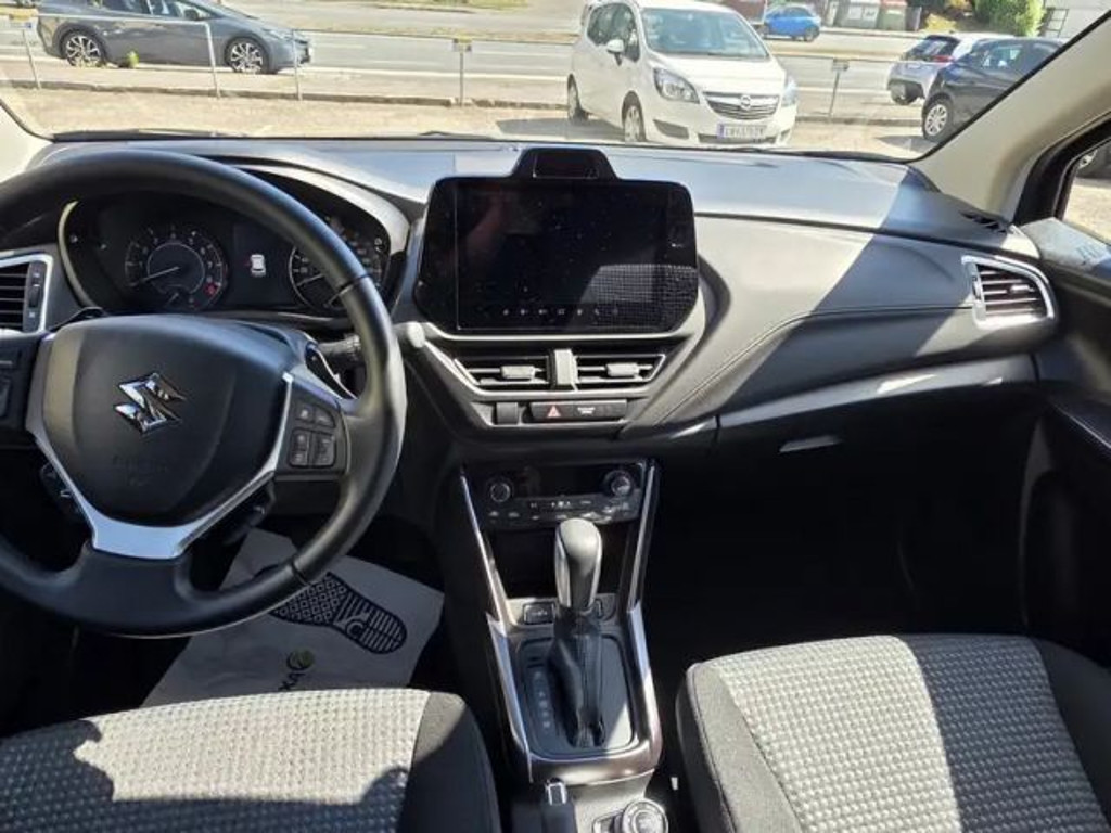 Suzuki S-Cross