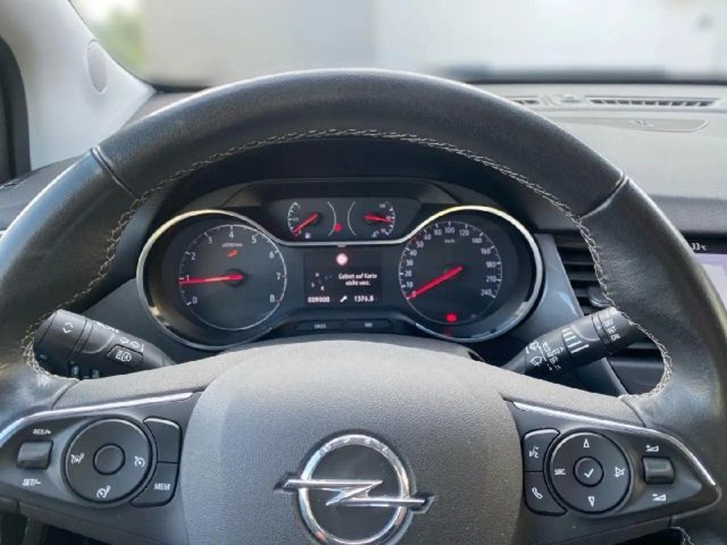 Opel Crossland X