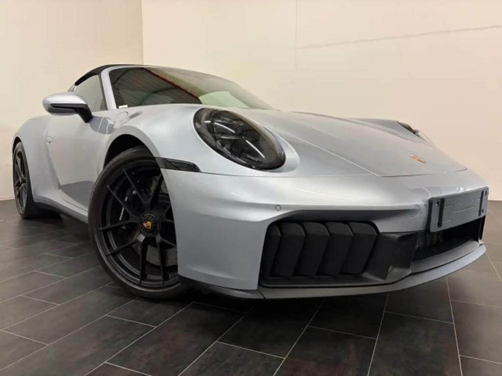 Porsche 911 GTS 4 Carrera Targa